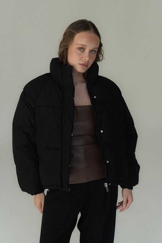 Black shortened down jacket with zipper 