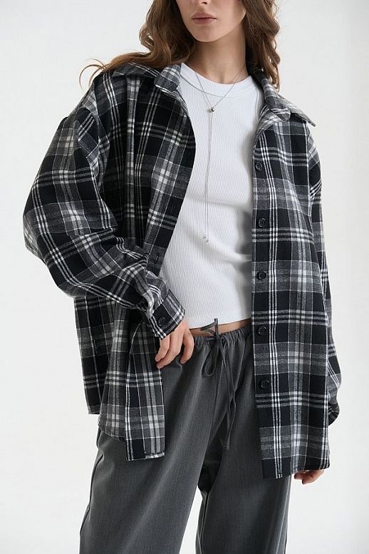 Oversized plaid shirt black