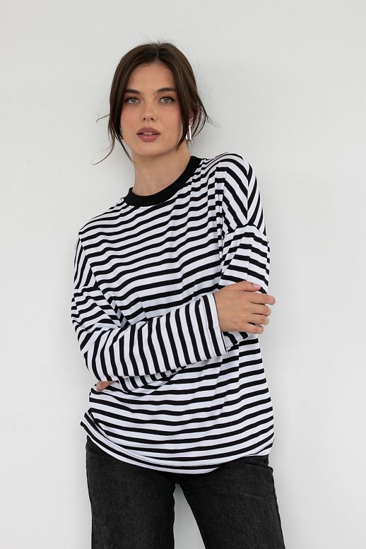Longsleeve in black stripes (black collar) - №2