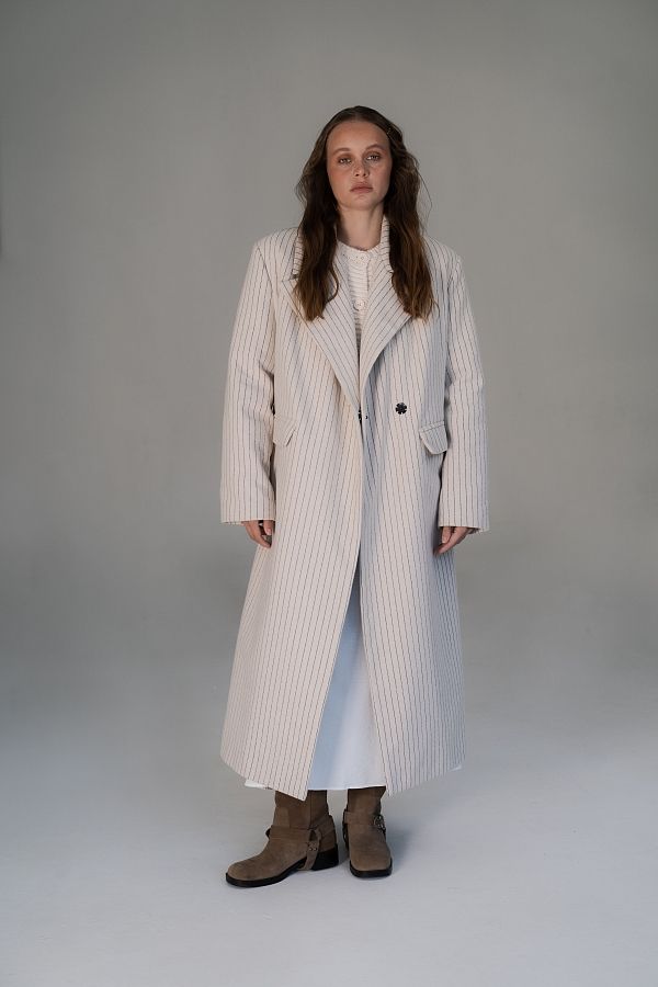 Light beige insulated overcoat with stripes C2304/1 #RU#  C2304/1 № 1