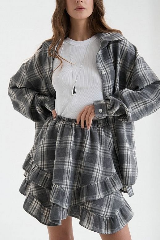 Oversized plaid shirt grey