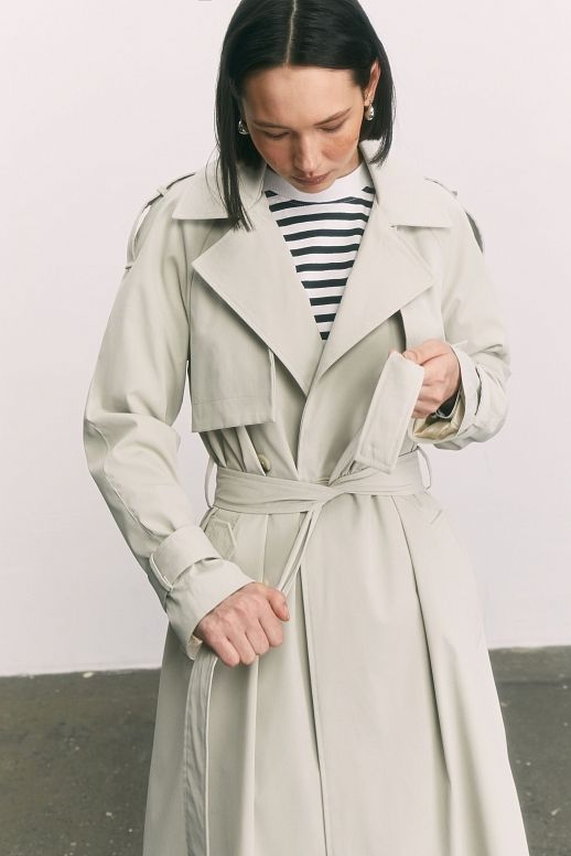 Beige cotton trench with lining