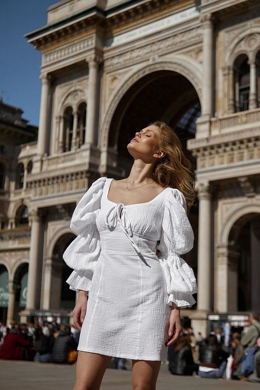 White muslin dress with puffy sleeves