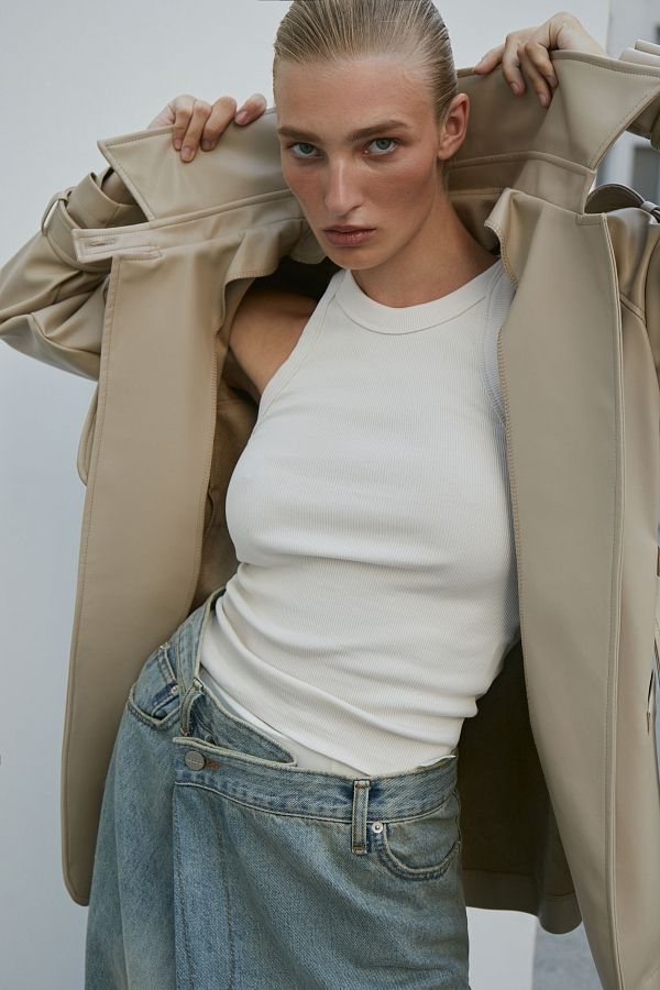 Short eco-leather trench with belt light beige МБКТ009/4 #RU#  МБКТ009/4 № 3