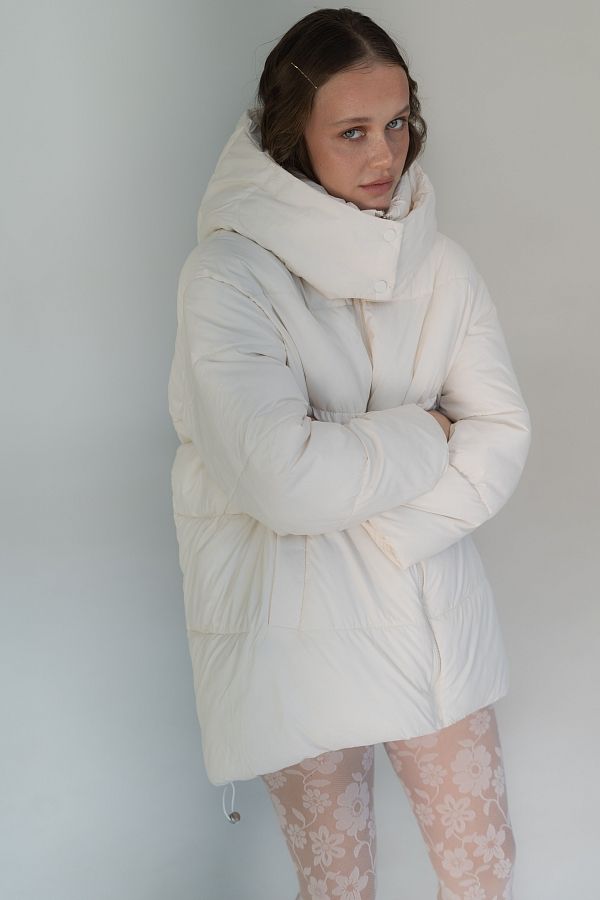 Lengthened ivory down jacket with hood  240907/2 #RU#   240907/2 № 3
