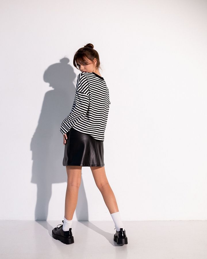 Skirt mini from black eco-leather B0222/1 #RU# Spódnica mini wykonana z czarnej ekoskóry B0222/1 № 2
