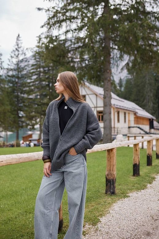 Grey cardigan with zipper